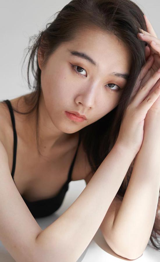 cover-dunanyige-model-asian-female